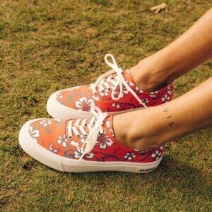 SeaVees Hoffman California Fabrics Legend Sneakers 8 Tropical Floral Hawaiian